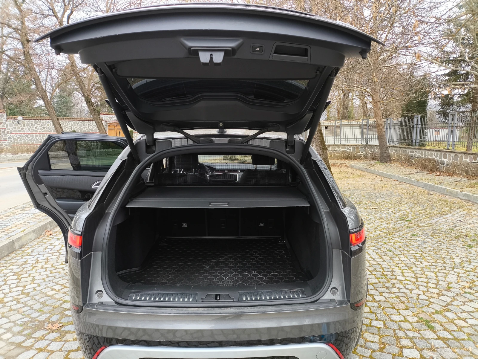 Land Rover Range Rover Velar 2.0d R dynamic | Mobile.bg   12