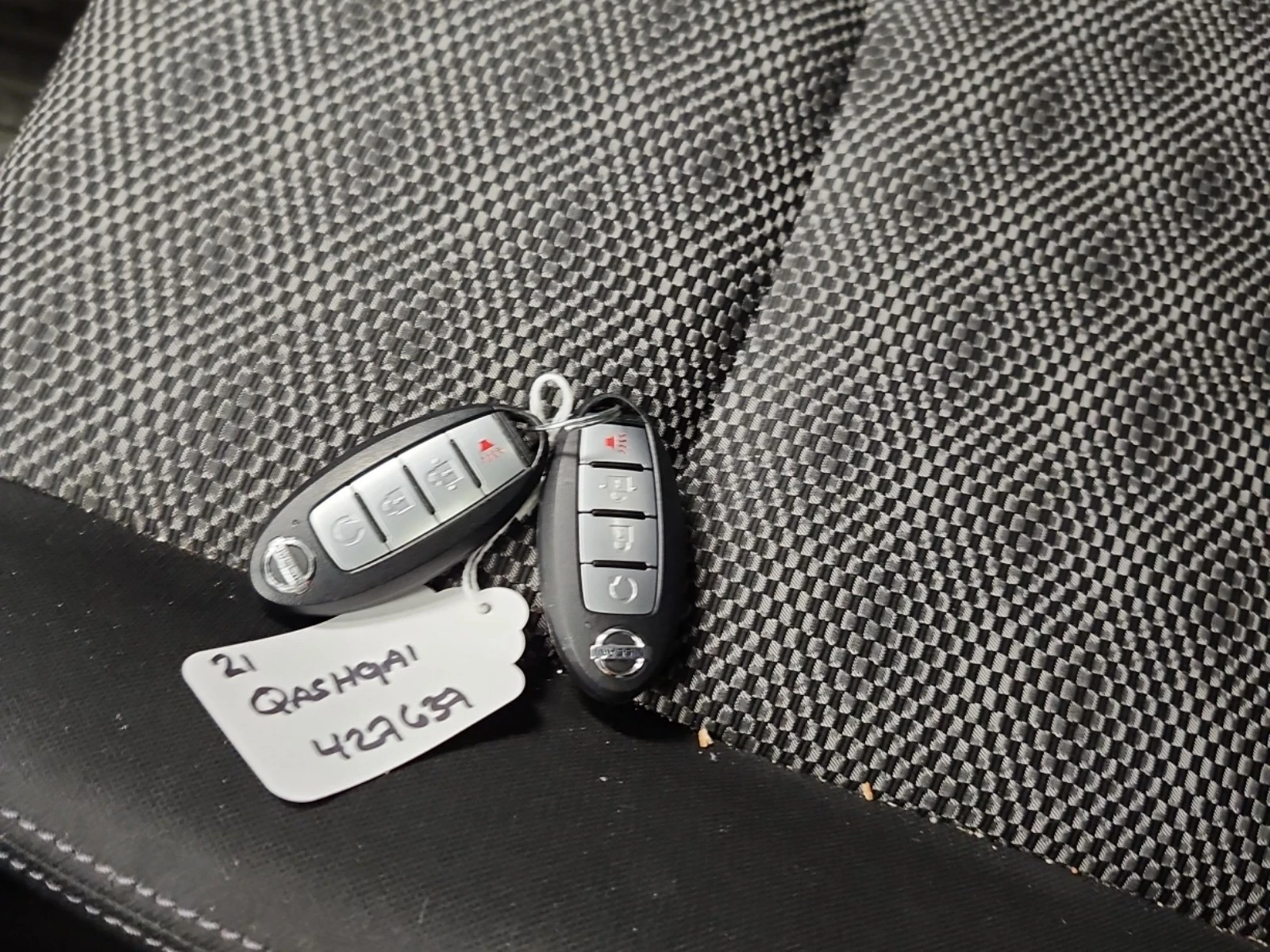 Nissan Qashqai 2L 4cyl AWD, снимка 8 - Автомобили и джипове - 53710209