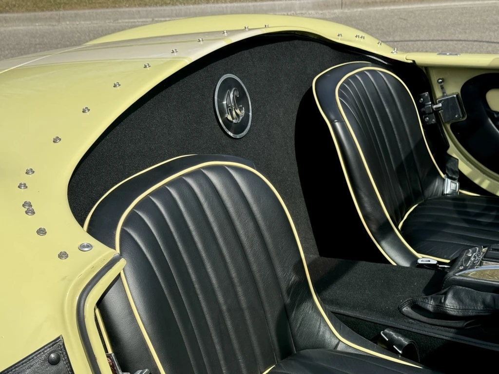 Други Друг 1965 Shelby Cobra Touring, снимка 14 - Автомобили и джипове - 53941275