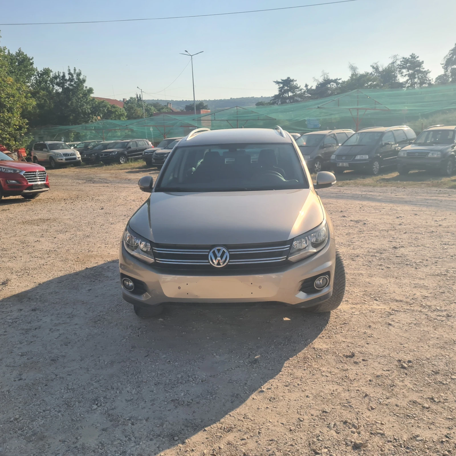 VW Tiguan 2.0 tdi-4 motion, снимка 2 - Автомобили и джипове - 55647013
