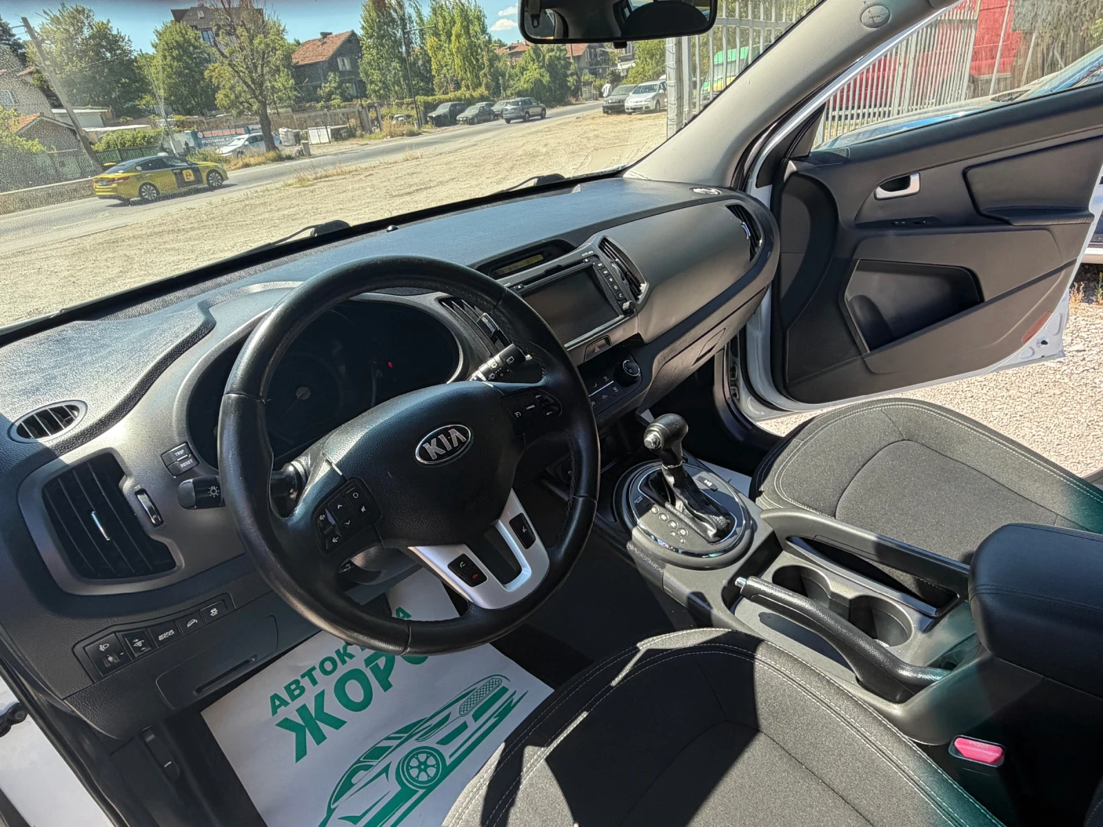 Kia Sportage 4x4 , АВТОМАТ, БЯЛА ПЕРЛА, снимка 15 - Автомобили и джипове - 55724560