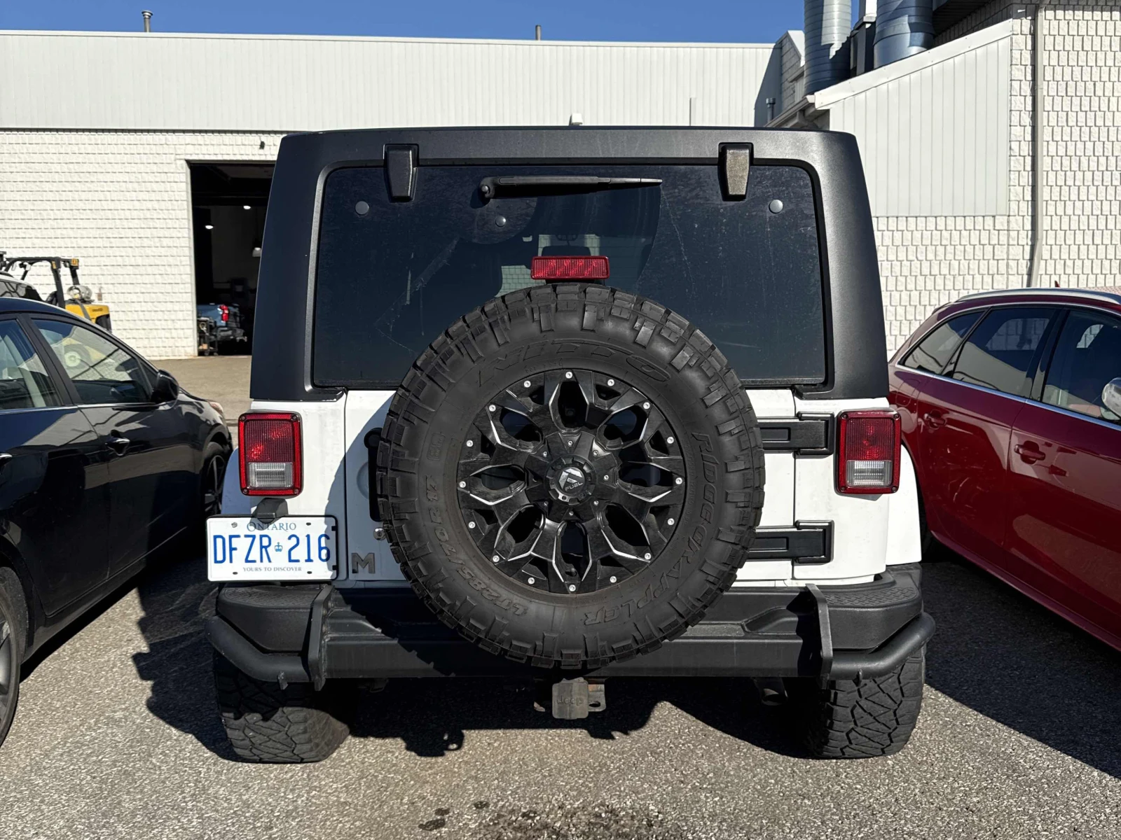 Jeep Wrangler Backcountry / Carfax / Автокредит, снимка 4 - Автомобили и джипове - 56151269
