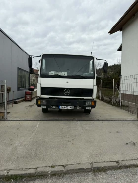 ������ Mercedes-Benz 711