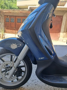 Обява за продажба на Piaggio Beverly ~2 399 лв. - изображение 1