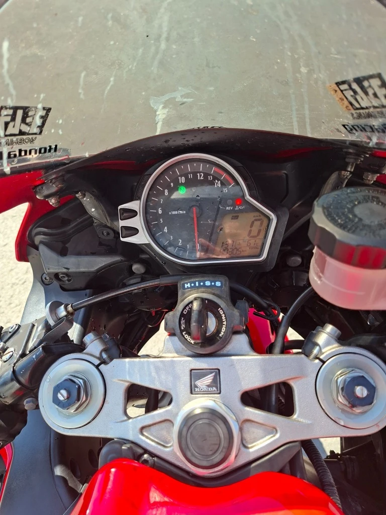 Honda Cbr SC59* 1000RR* Fireblade, снимка 8 - Мотоциклети и мототехника - 54458095