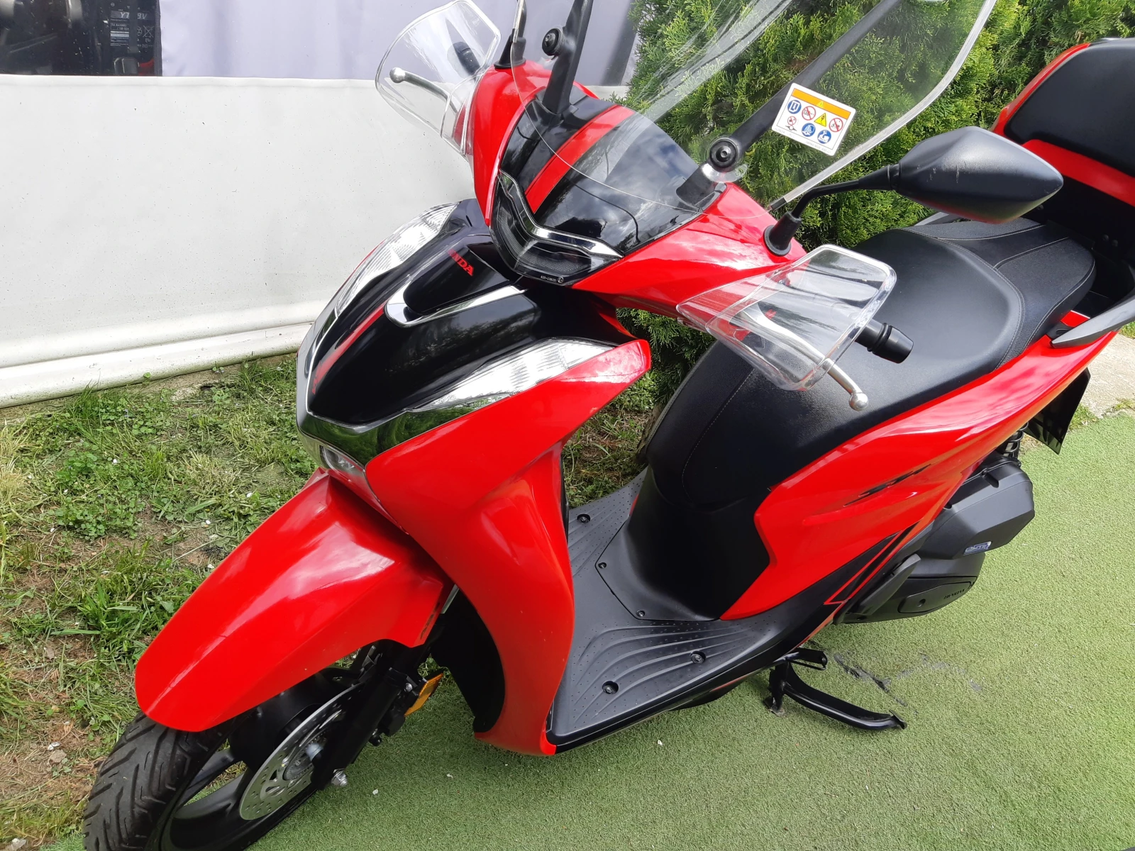 Honda Sh 125i TCS/Abs/ led - изображение 8