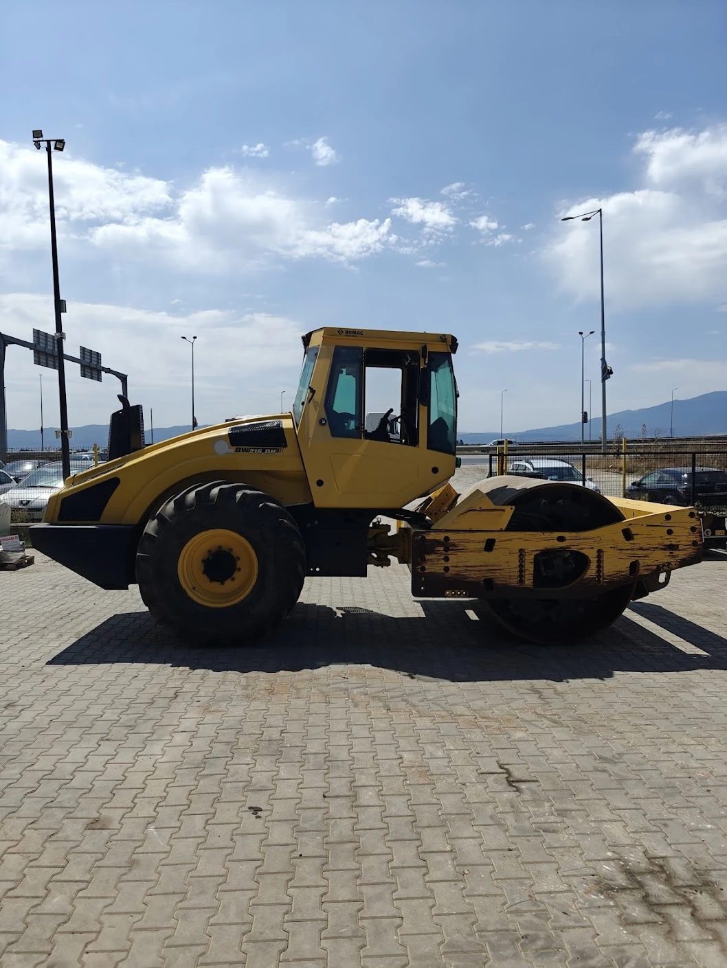 Валяк BOMAG BW 216 DH - изображение 8