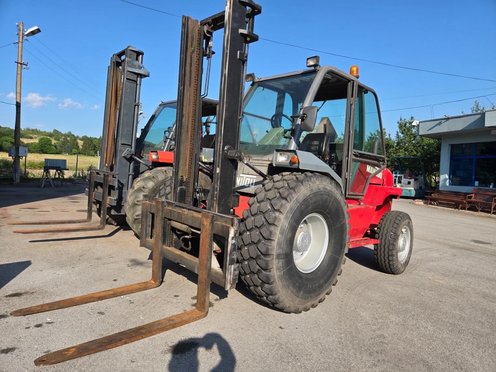  Manitou  | Mobile.bg   17