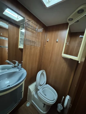 Кемпер Ford Capron A464, снимка 17