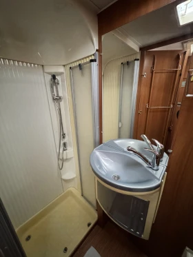 Кемпер Ford Capron A464, снимка 16 - Каравани и кемпери - 53684780