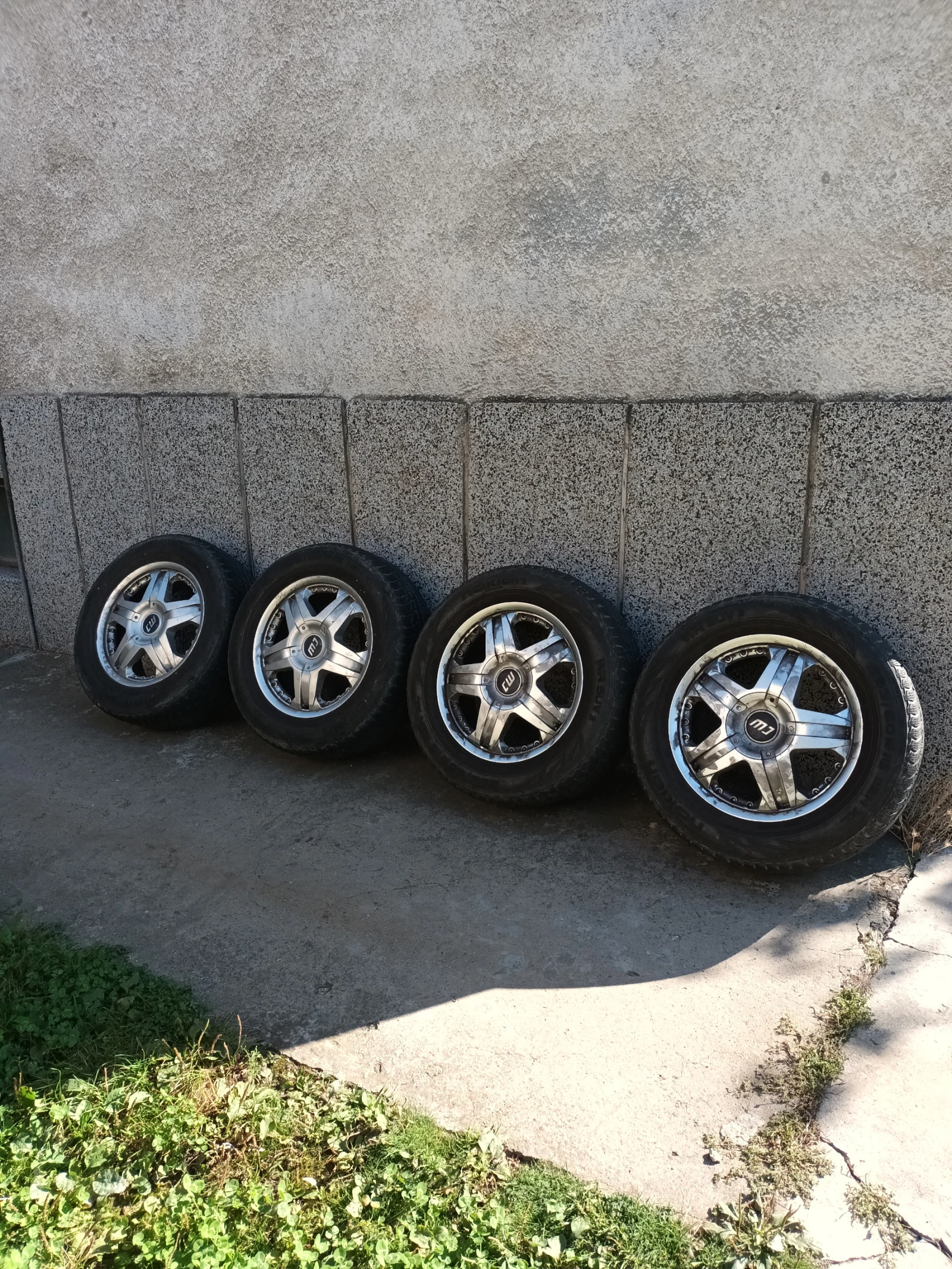 ���� � ������ 225/60R18 | Mobile.bg � ����������� 4