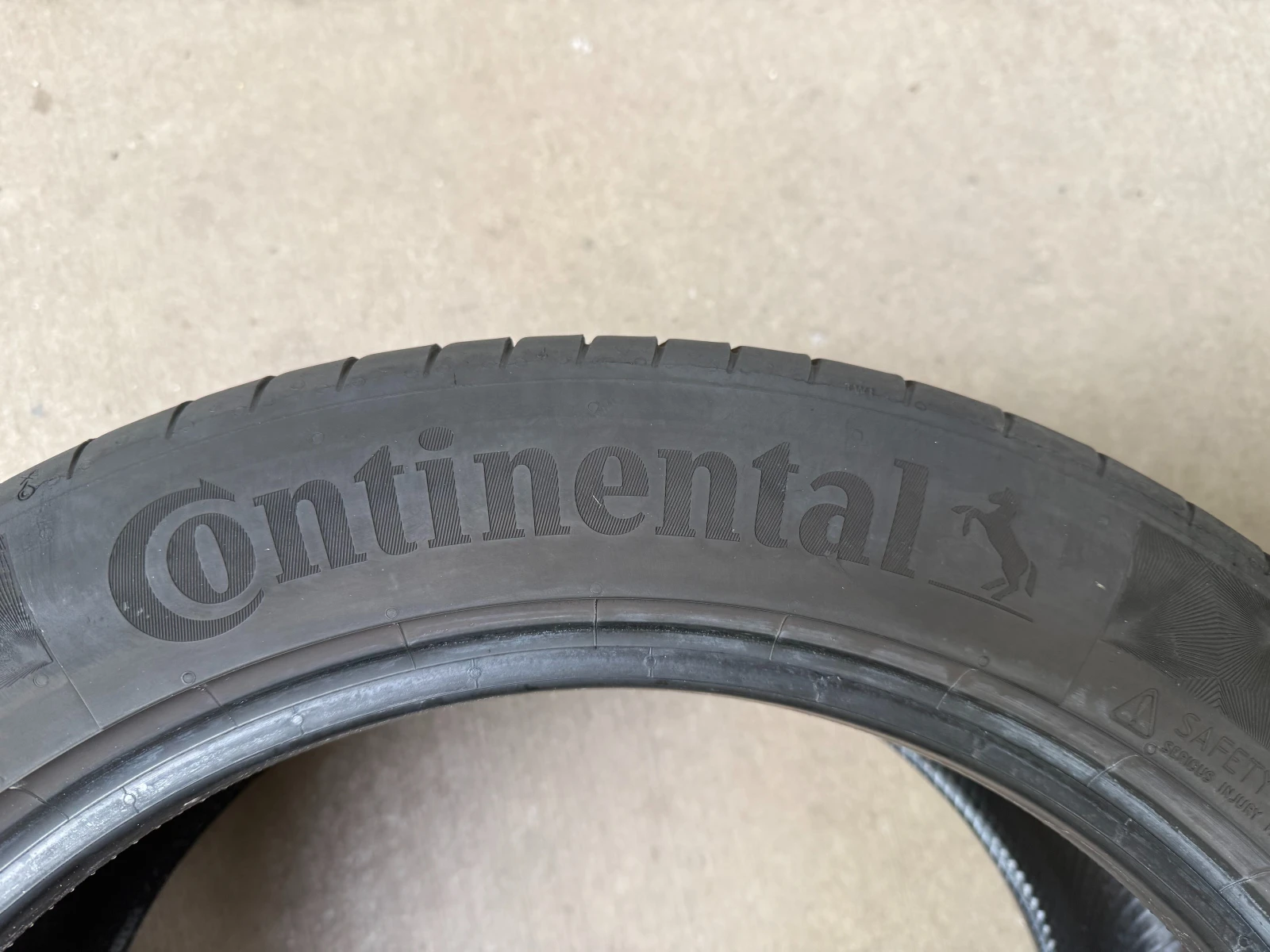 Гуми Летни 235/45R17, снимка 6 - Гуми и джанти - 54608329