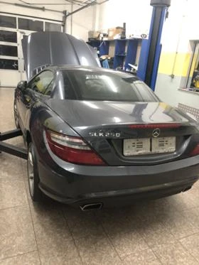 Mercedes-Benz SLK Бензин, снимка 4