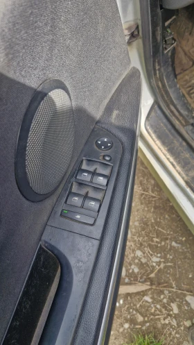 BMW 318 E90, снимка 9