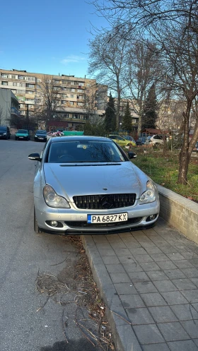 Mercedes-Benz CLS 500 Десен волан, снимка 3