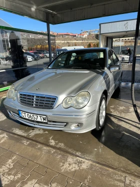 Mercedes-Benz C 220, снимка 3