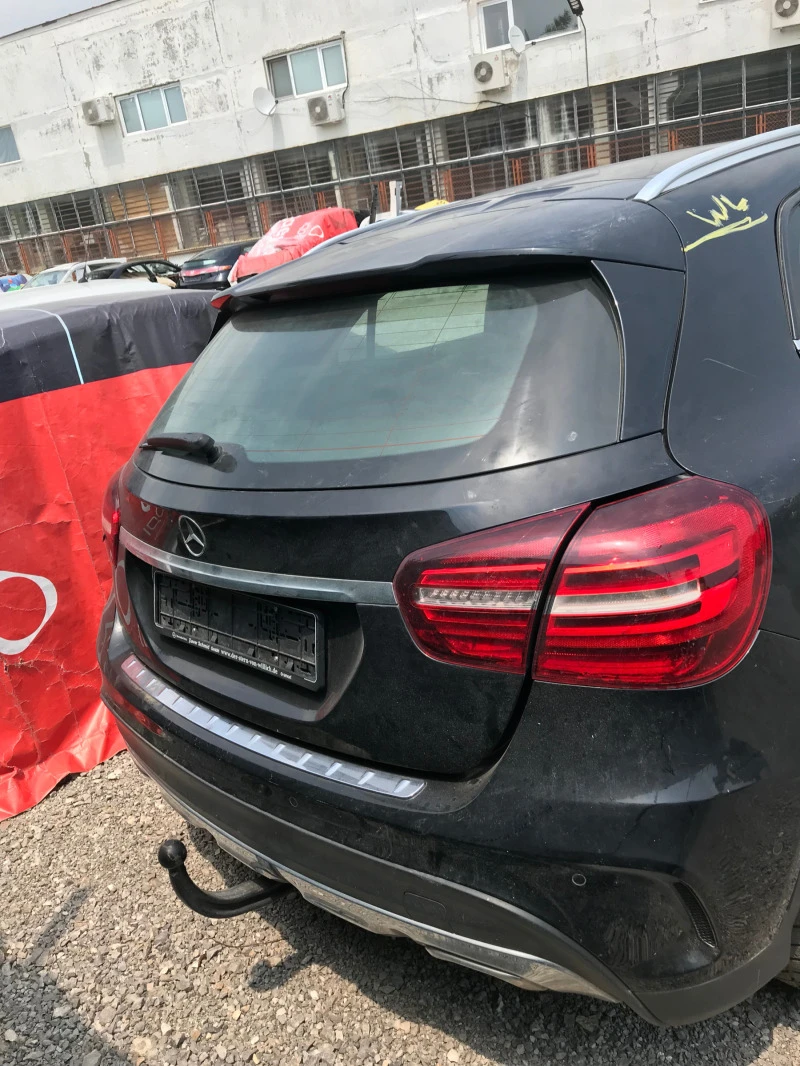 Mercedes-Benz GLA 200 Facelift  , снимка 8 - Автомобили и джипове - 47049493