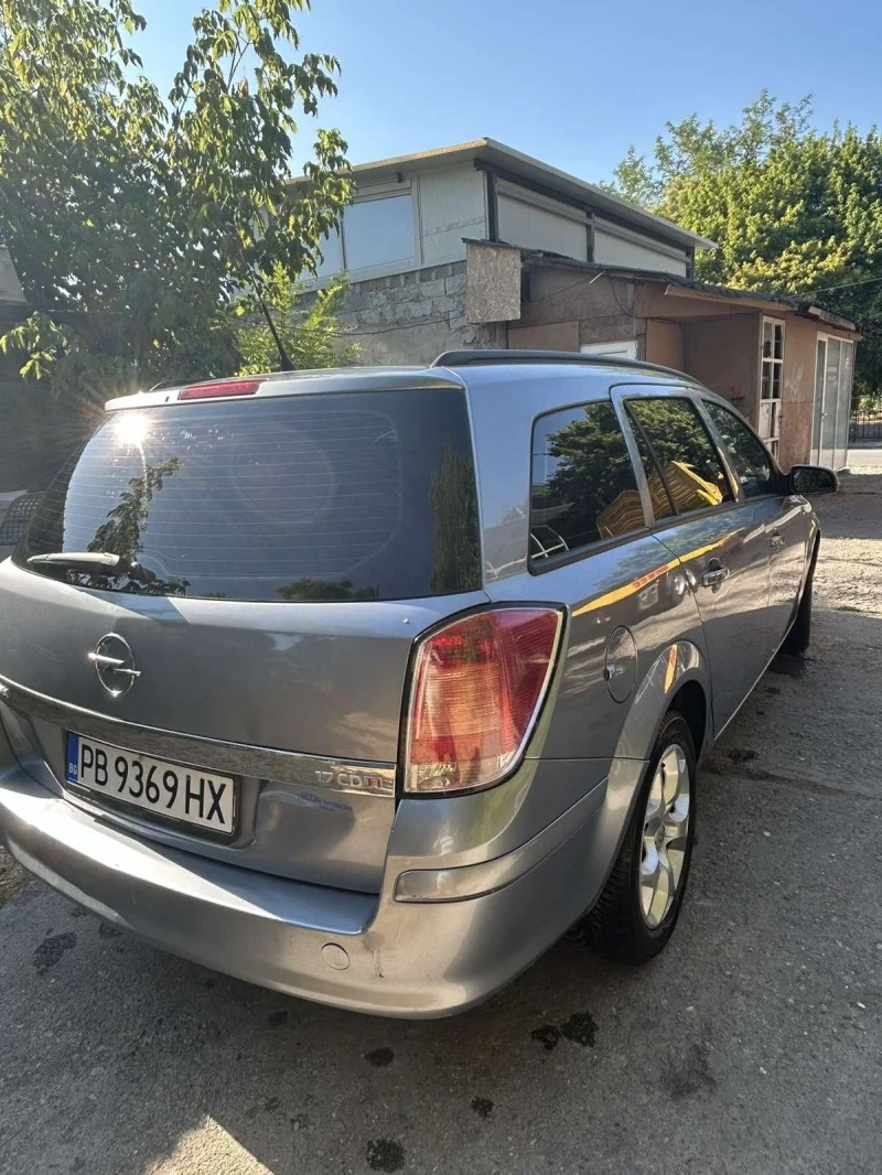 Opel Astra 1.7CDTI, снимка 6 - Автомобили и джипове - 46759470