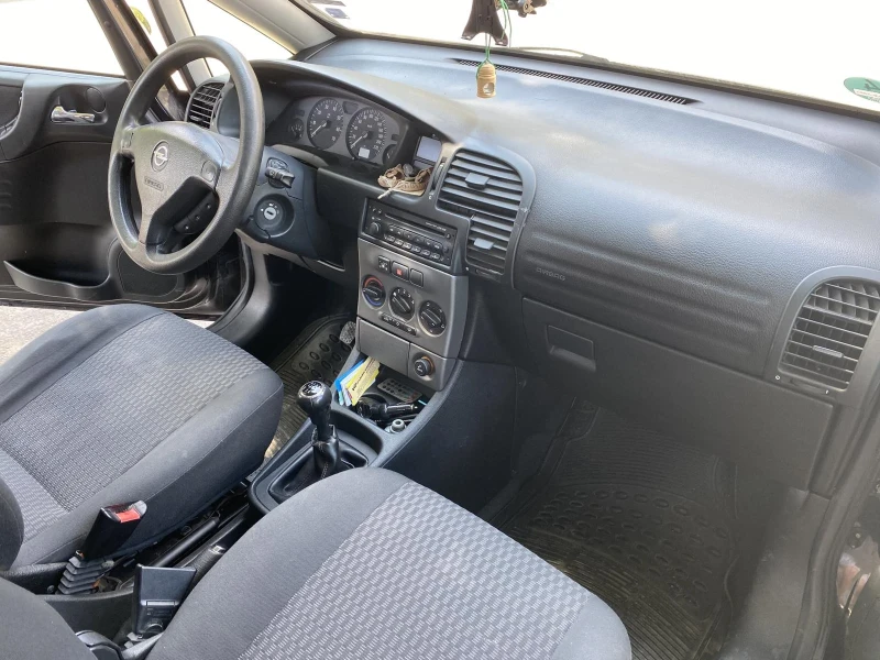 Opel Zafira, снимка 3 - Автомобили и джипове - 52598927