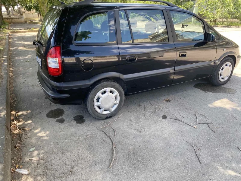 Opel Zafira, снимка 2 - Автомобили и джипове - 52598927