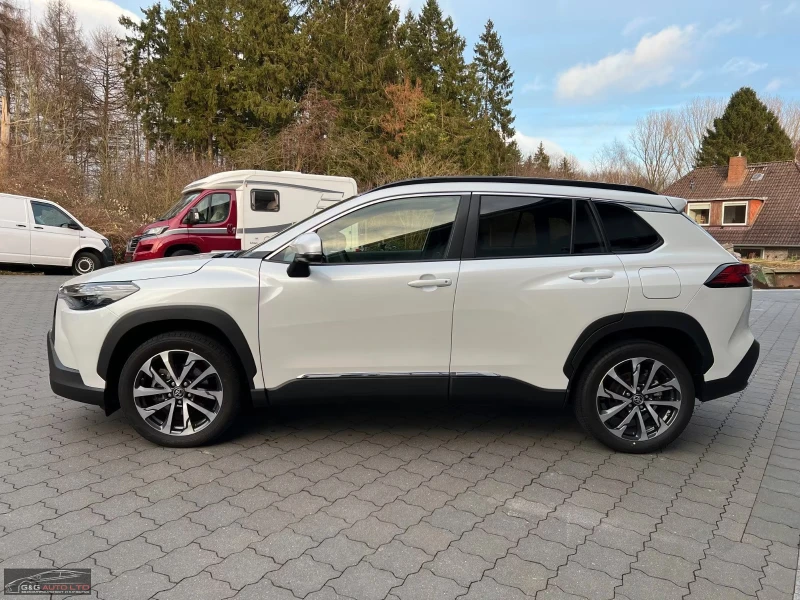 Toyota Corolla Cross 1.8/STYLE/140HP/ACC/CARPLAY/AMBI/KLESS/LED/853f, снимка 3 - Автомобили и джипове - 52165168