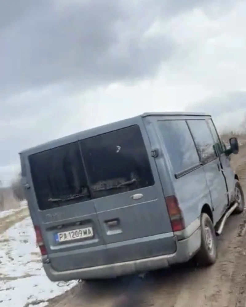 Ford Transit Custom, снимка 2 - Автомобили и джипове - 53157400