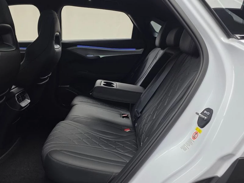 BYD Sealion 7 BASE RWD, снимка 12 - Автомобили и джипове - 55986760