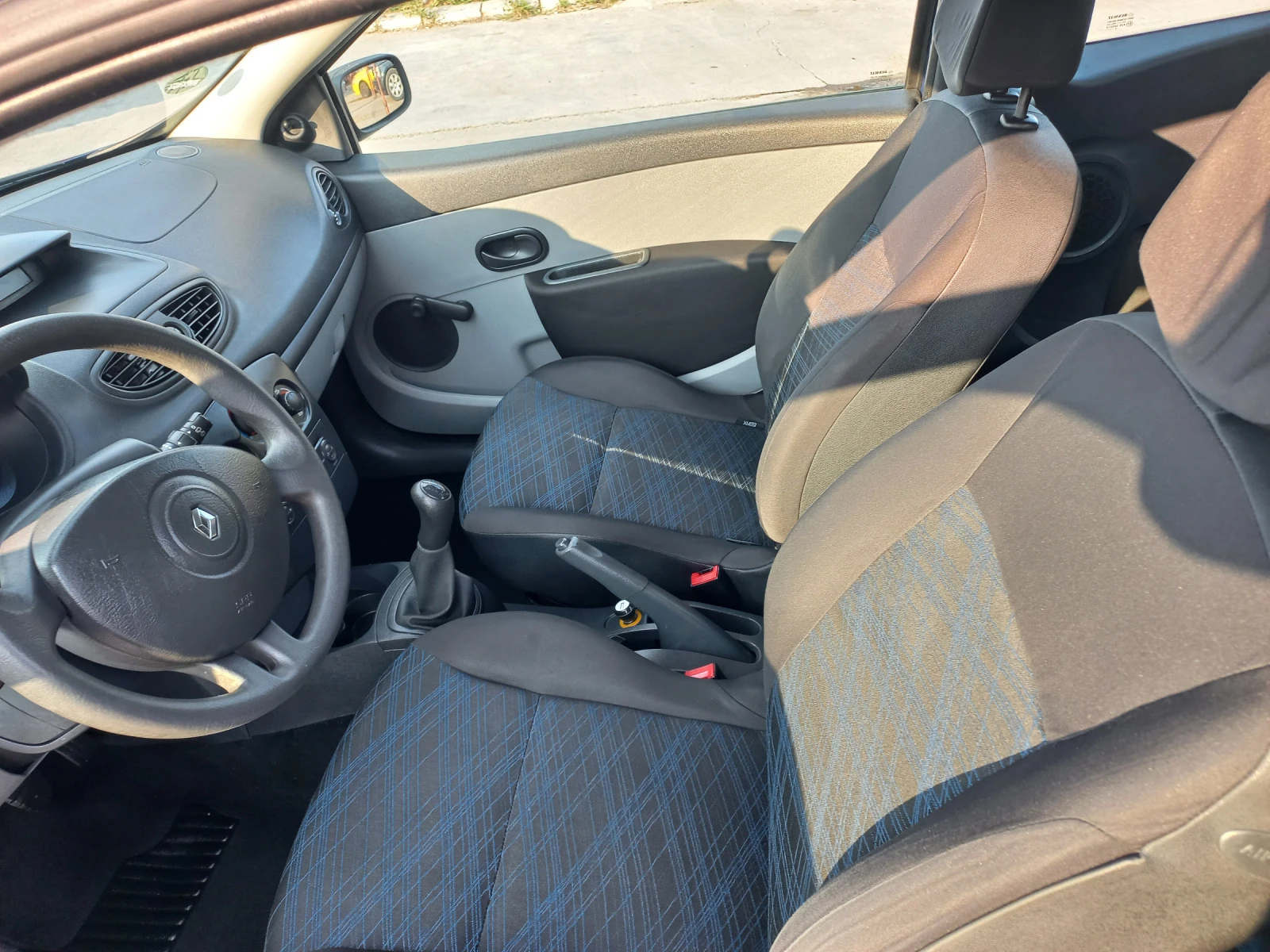 Renault Clio 1.2i   75ps.  | Mobile.bg — изображение 14