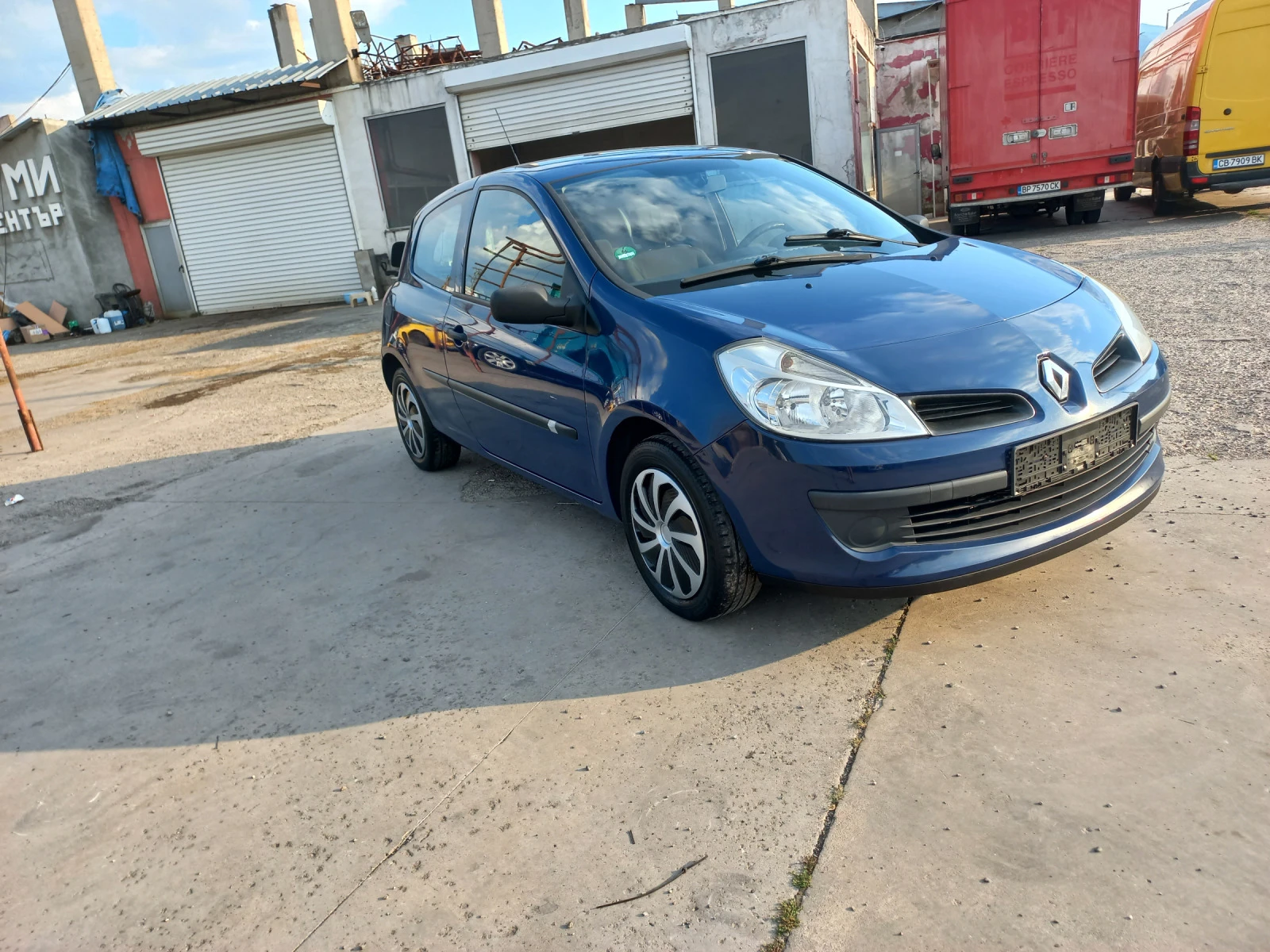 Renault Clio 1.2i   75ps.  - изображение 3