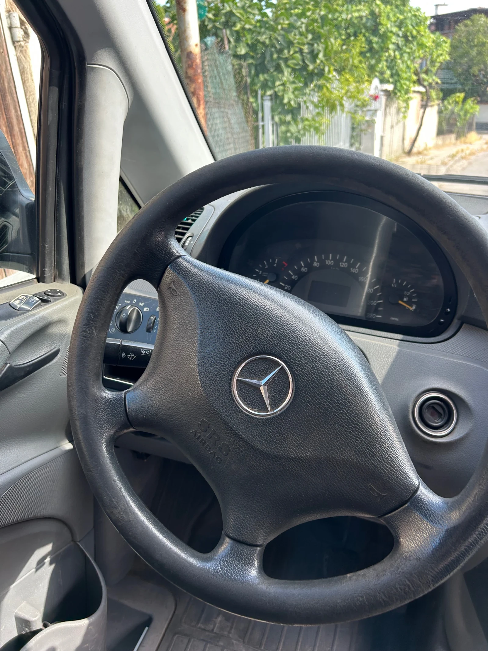 Mercedes-Benz Viano  - изображение 3