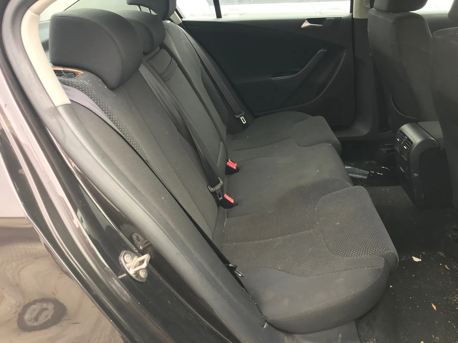 VW Passat 1.6tdi-105kc.-5ck. | Mobile.bg   11