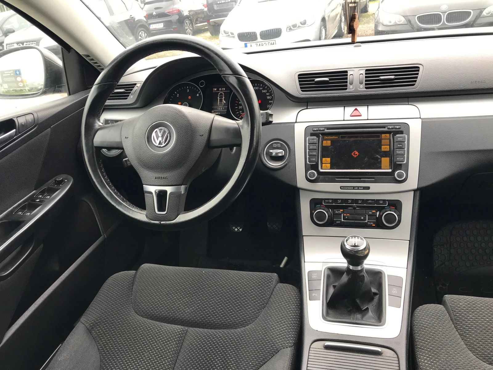 VW Passat 1.6tdi-105kc.-5ck. | Mobile.bg   13