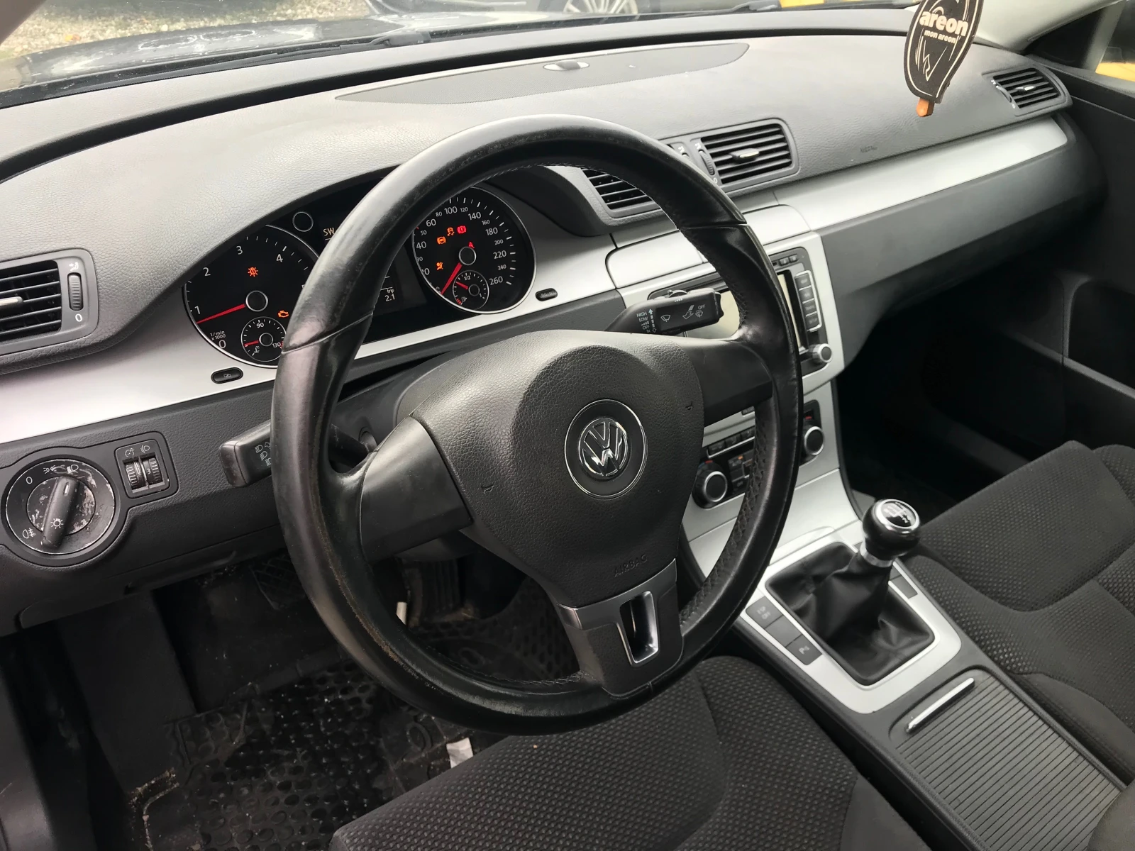 VW Passat 1.6tdi-105kc.-5ck. | Mobile.bg   15