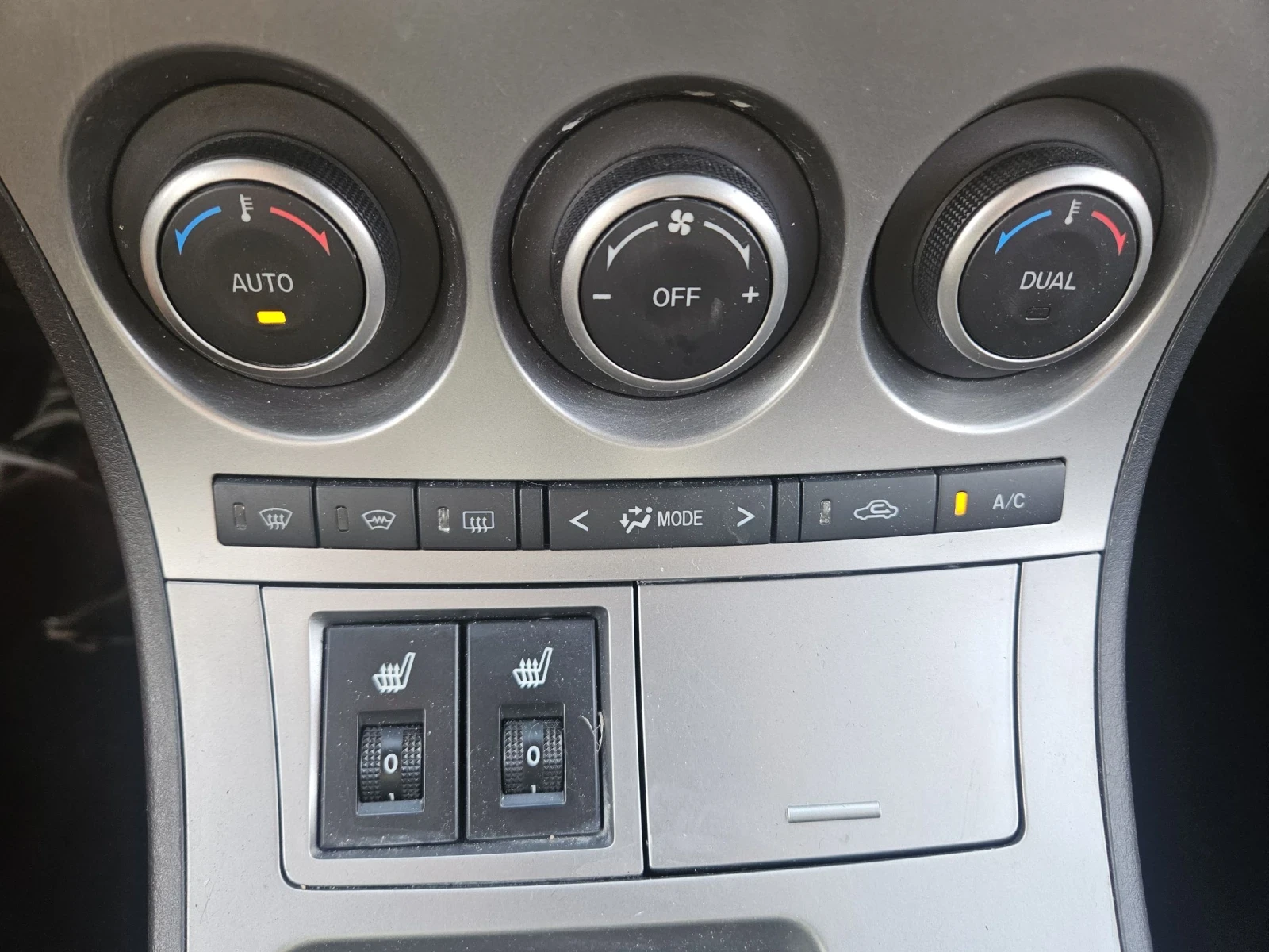 Mazda 3 2.0i AUTOMATIC swiss edition  | Mobile.bg   14