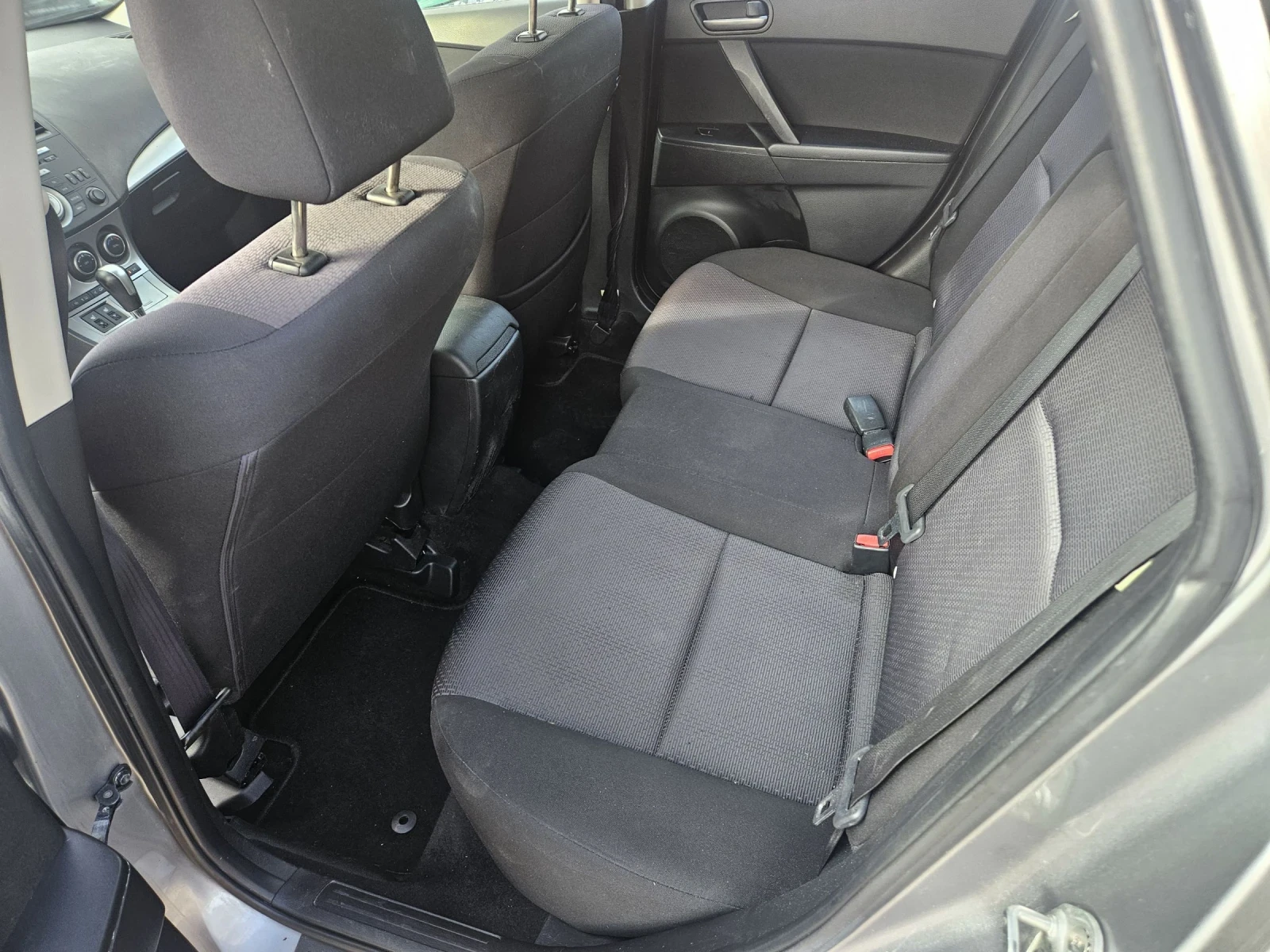 Mazda 3 2.0i AUTOMATIC swiss edition  | Mobile.bg   11