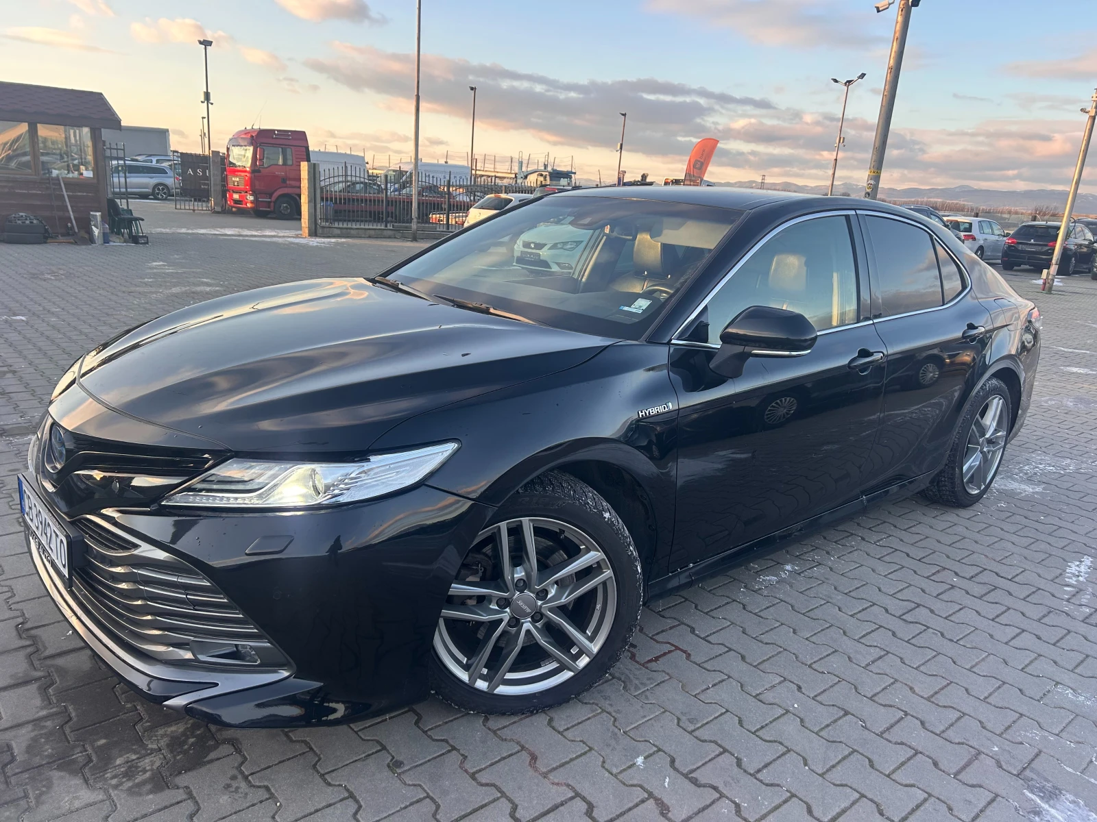 Toyota Camry 2.5HYBRID AVTOMAT/NAVI/KOJA/KAMERA EURO 6 | Mobile.bg � ����������� 1
