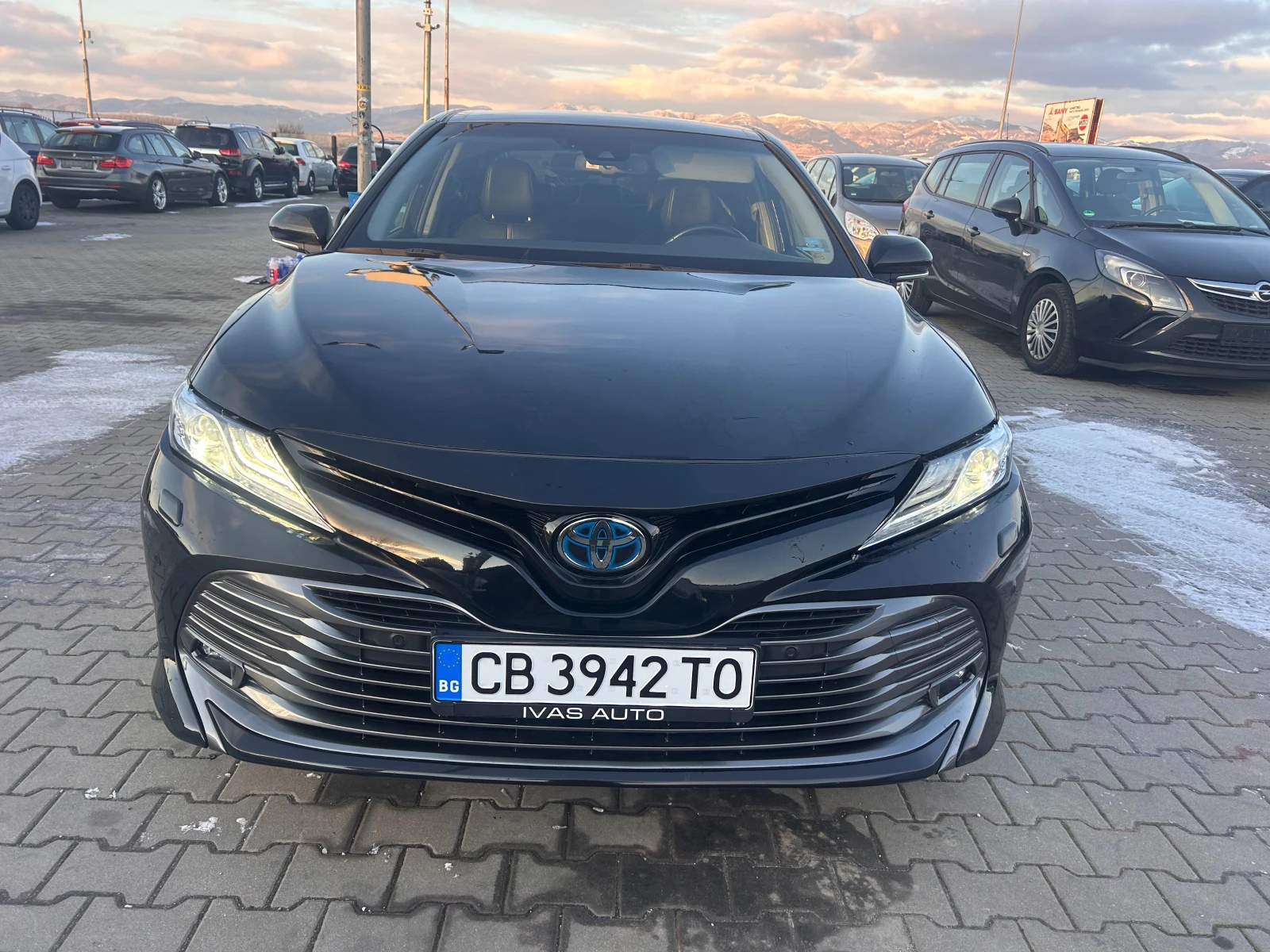 Toyota Camry 2.5HYBRID AVTOMAT/NAVI/KOJA/KAMERA EURO 6 - изображение 3