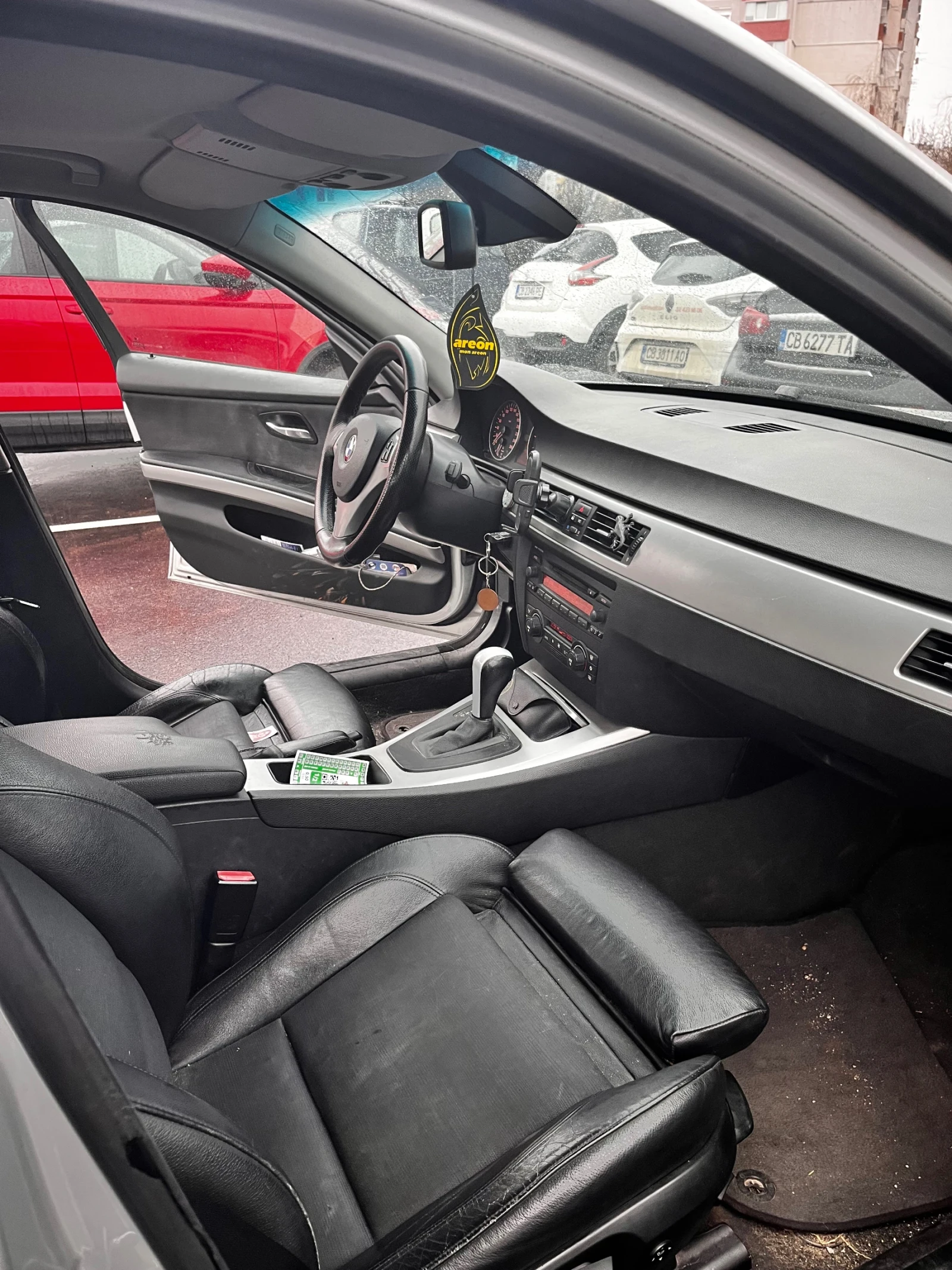 BMW 320, снимка 7 - Автомобили и джипове - 54058034