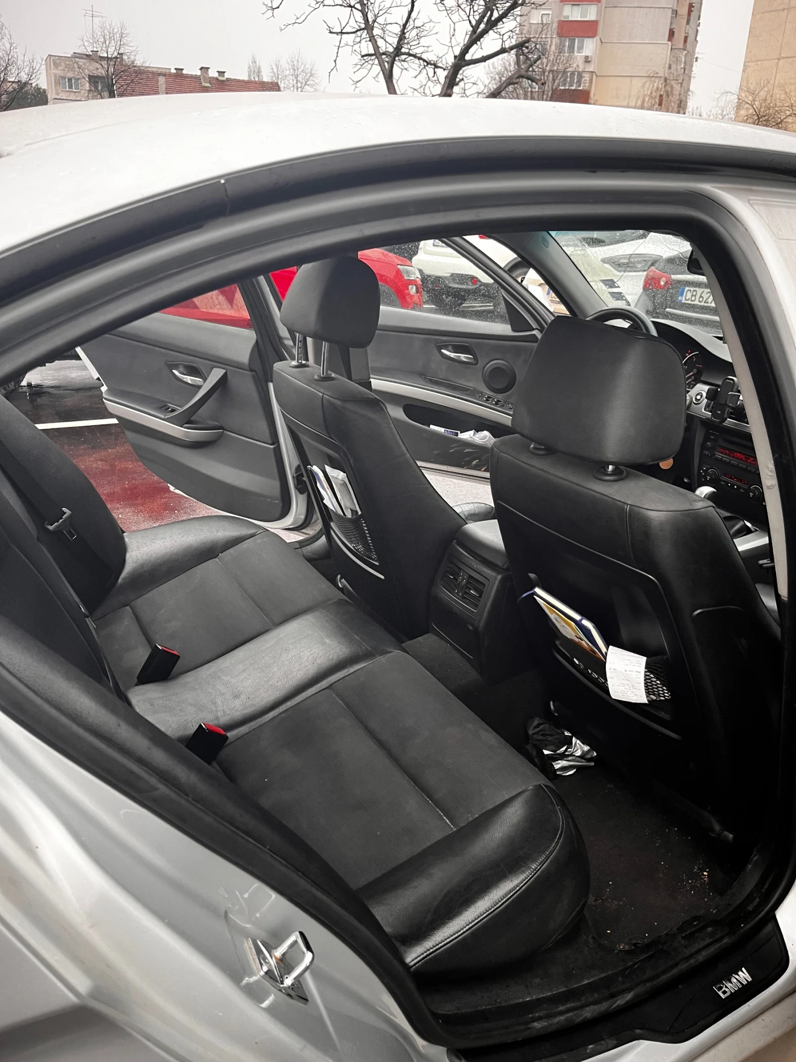 BMW 320, снимка 8 - Автомобили и джипове - 54058034