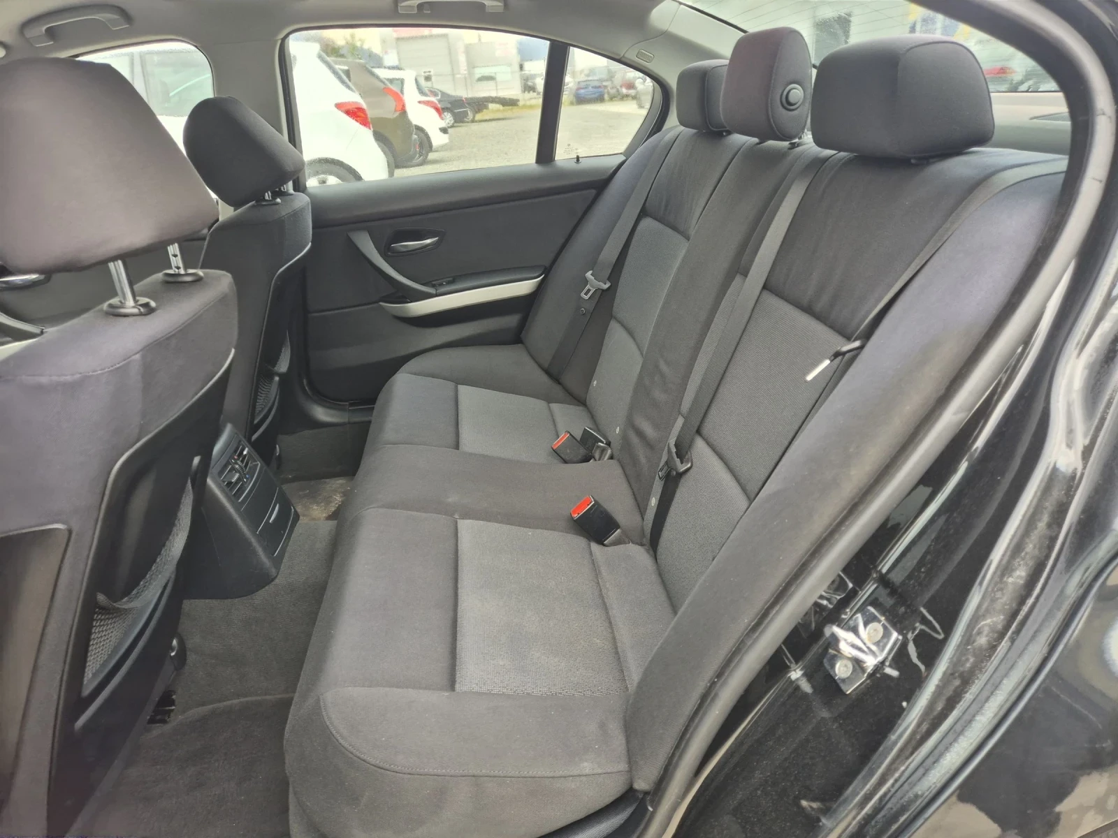 BMW 320 i Ръчка - лизинг без първоначална вноска, снимка 9 - Автомобили и джипове - 54258863