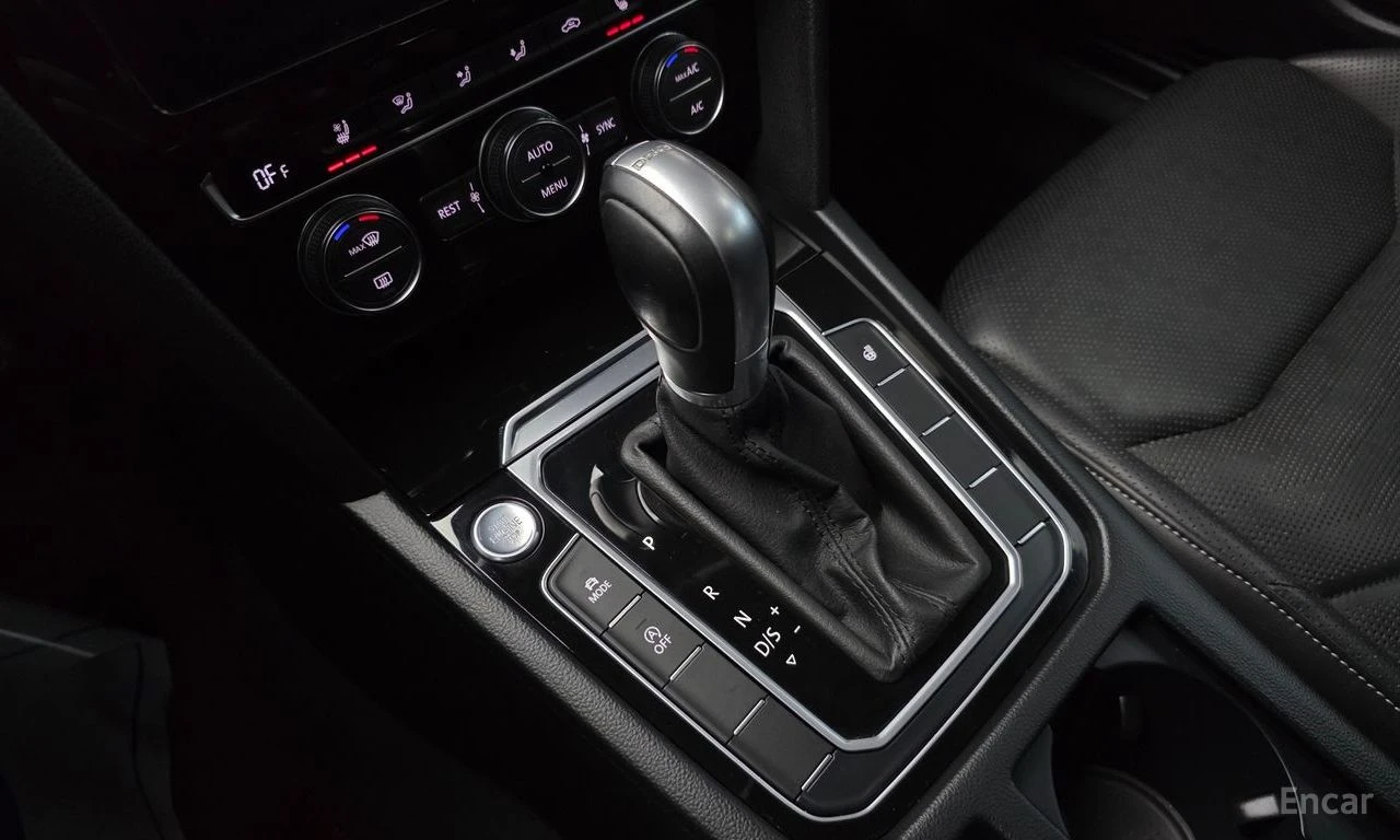 VW Arteon 2.0 TDI Prestige* Fender* Head-up* 360CAM* ПОДГРЕВ, снимка 13 - Автомобили и джипове - 54633312