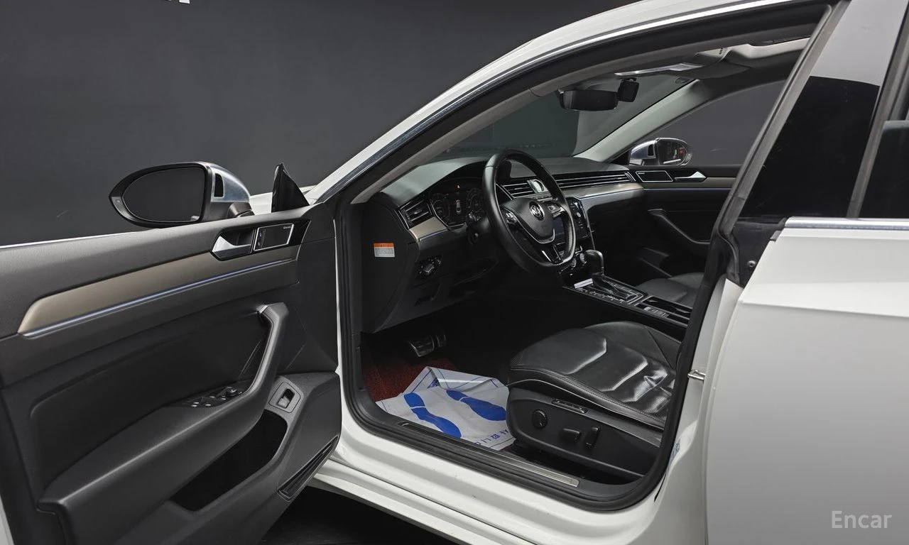 VW Arteon 2.0 TDI Prestige* Fender* Head-up* 360CAM* ПОДГРЕВ, снимка 6 - Автомобили и джипове - 54633312