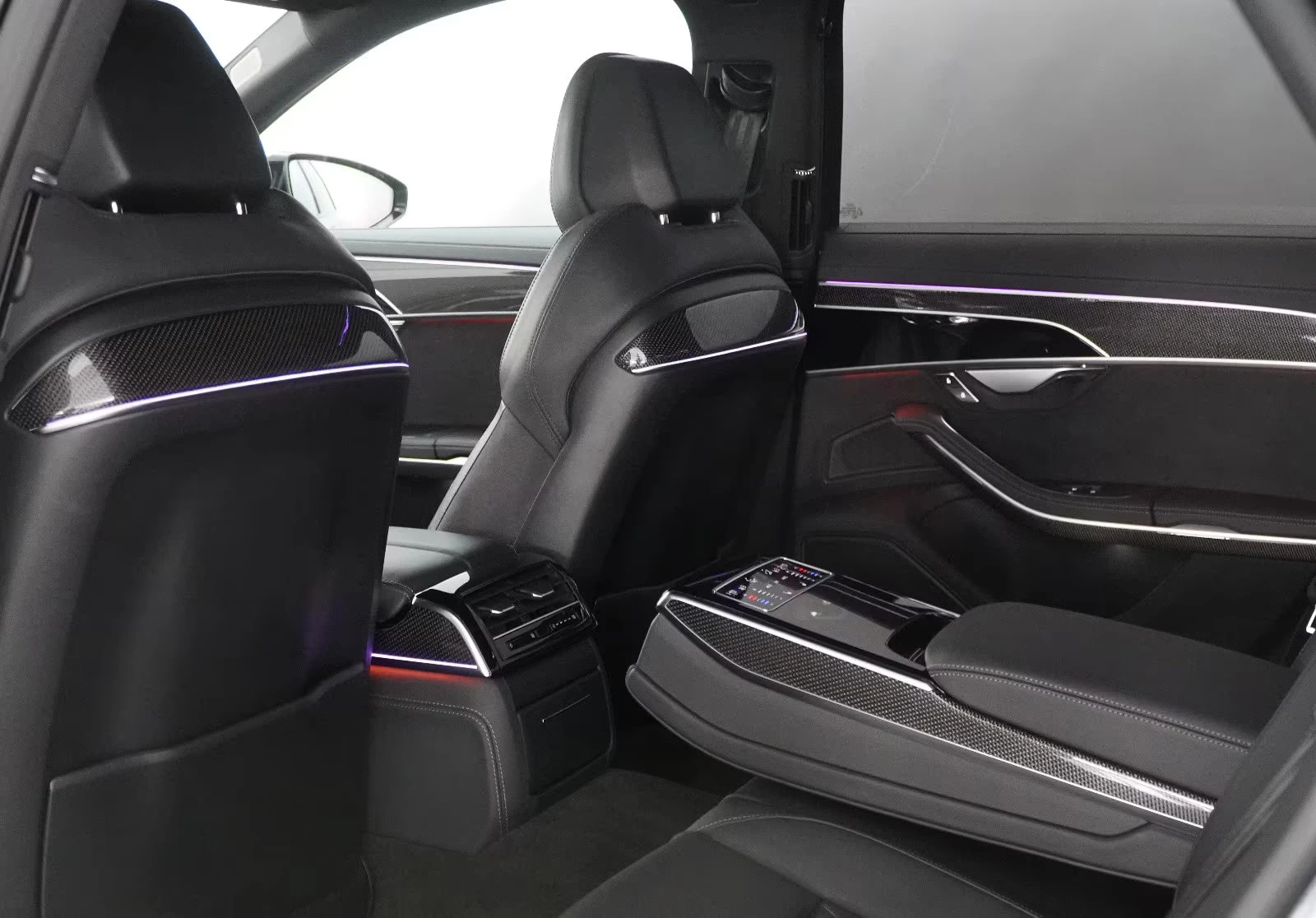 Audi A8 50/286HP/SLINE/MATRIX/TV/360/PANO/B&O/KLESS/457z, снимка 13 - Автомобили и джипове - 54753377