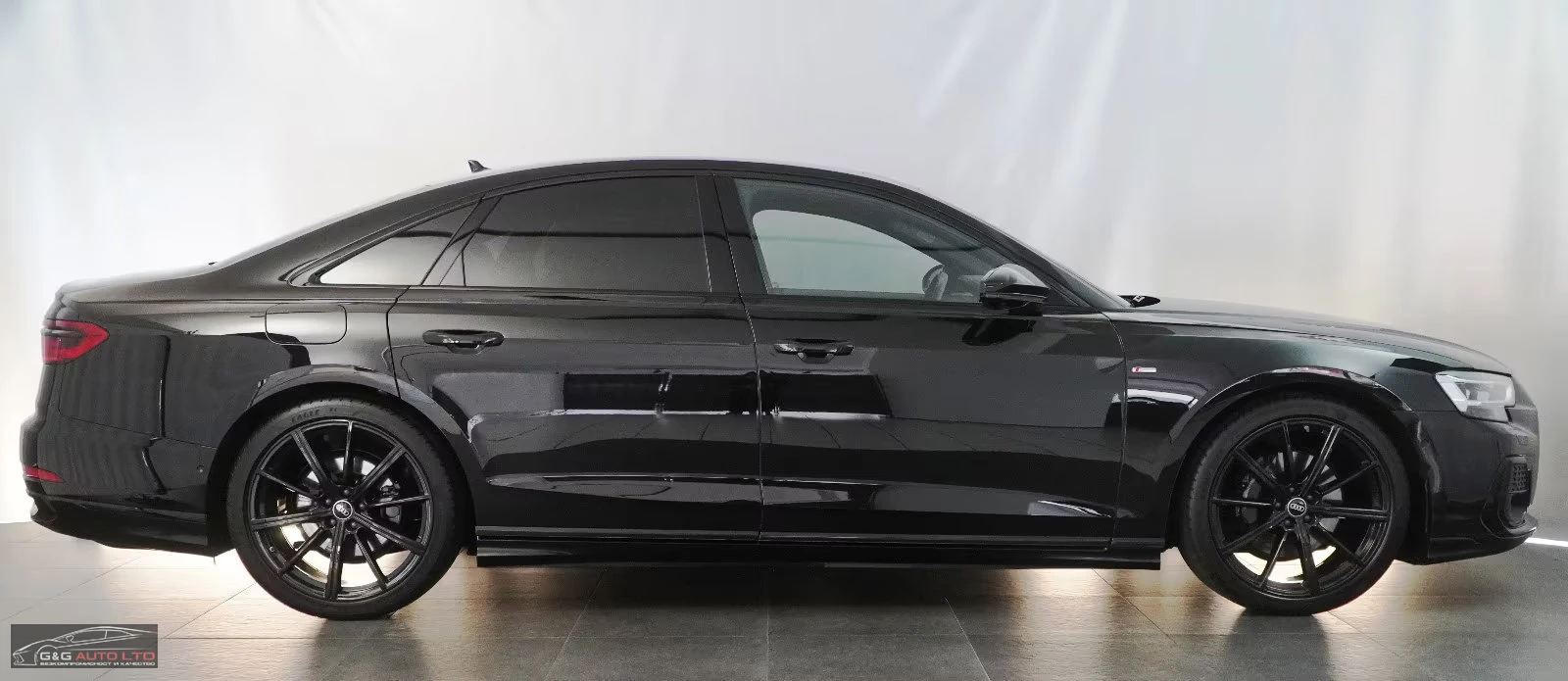 Audi A8 50/286HP/SLINE/MATRIX/TV/360/PANO/B&O/KLESS/457z, снимка 8 - Автомобили и джипове - 54753377