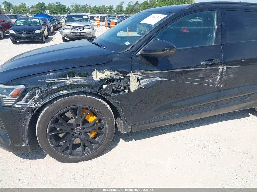 Audi E-Tron Chronos quattro, снимка 6 - Автомобили и джипове - 54769864