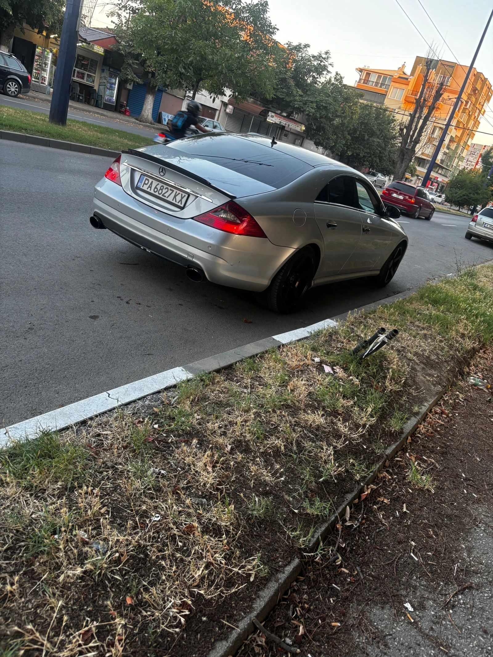 Mercedes-Benz CLS 500 Десен волан