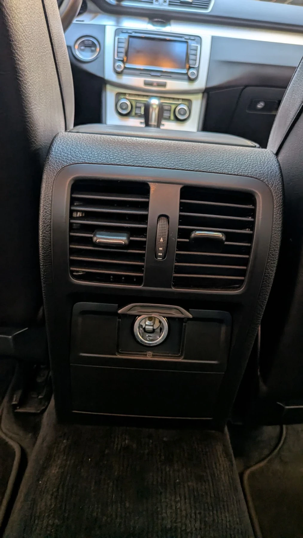 VW CC 2.0TDI Bluemotion | 137, 000km | Обдухване | Navi , снимка 15 - Автомобили и джипове - 55708820