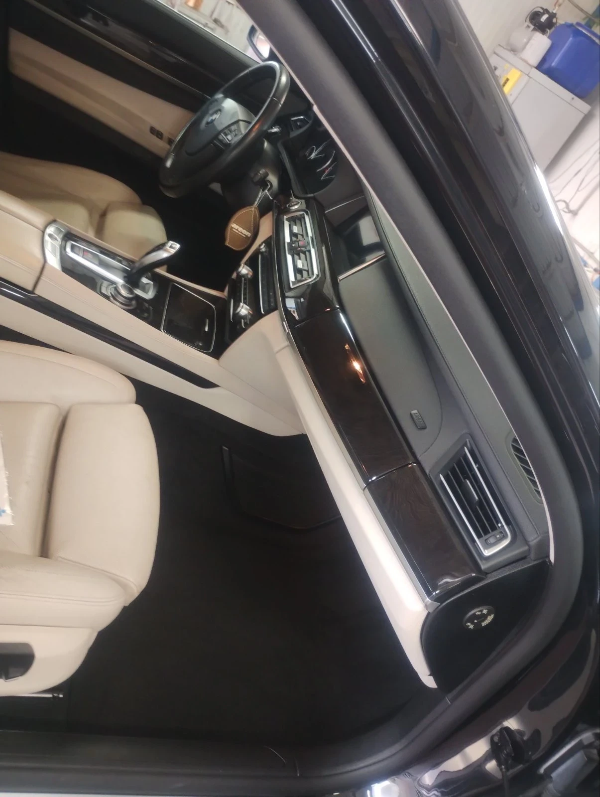 BMW 740, снимка 8 - Автомобили и джипове - 56462455