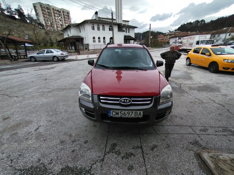 Kia Sportage, снимка 2 - Автомобили и джипове - 52541080