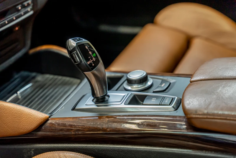 BMW X6 3.0d, снимка 10 - Автомобили и джипове - 52076399